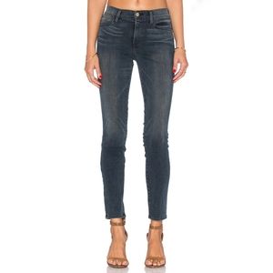 FRAME Le High Skinny Jeans in Myddelton Wash